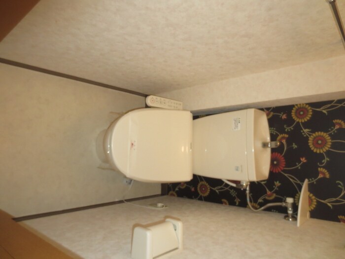 物件内観写真14　(トイレ)