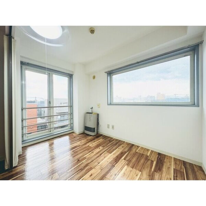 物件内観写真7　(室内からの展望)