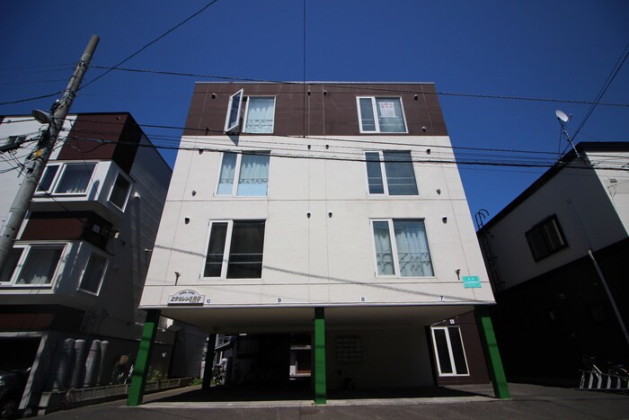 物件外観写真3　(外観写真)