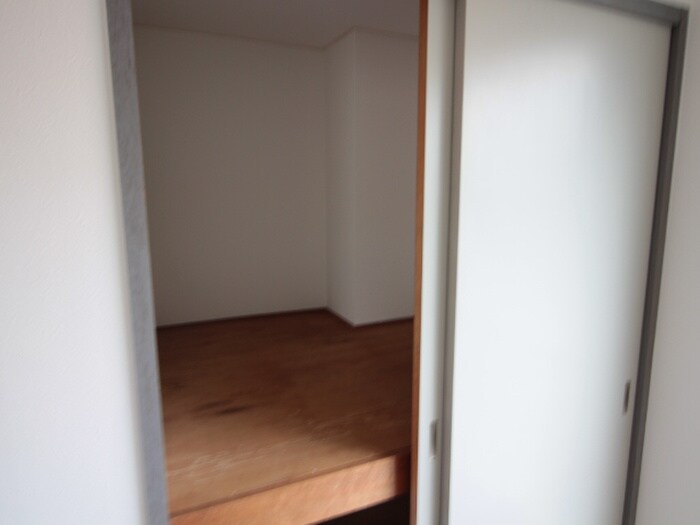 物件内観写真11　(収納)