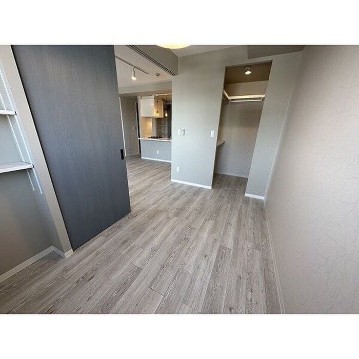 物件内観写真4　(居室)