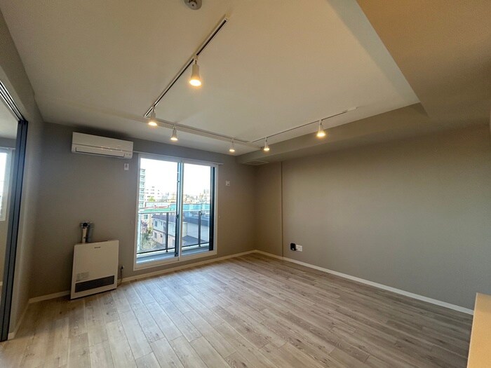 物件内観写真5　(居室)