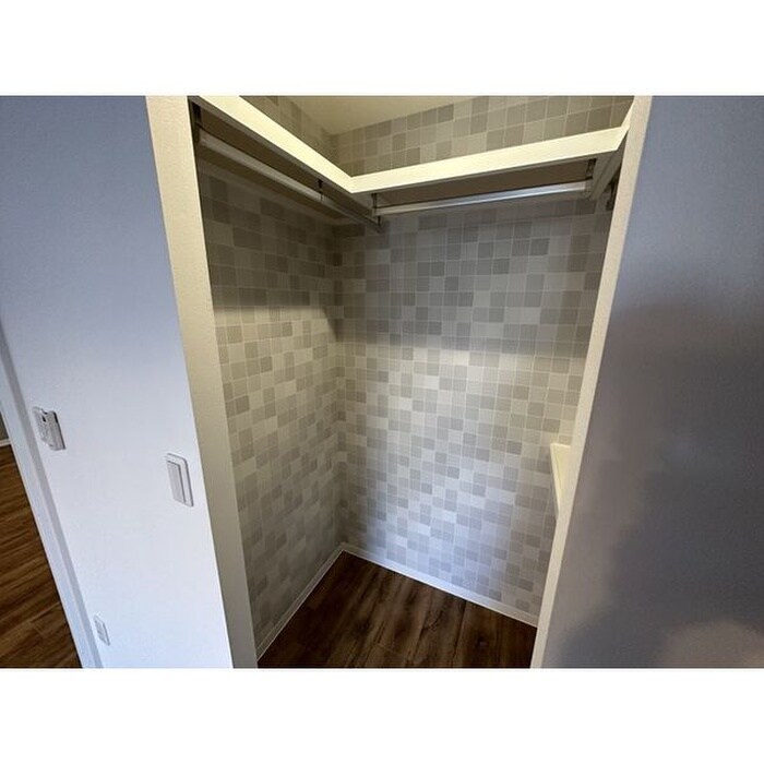 物件内観写真8　(収納)