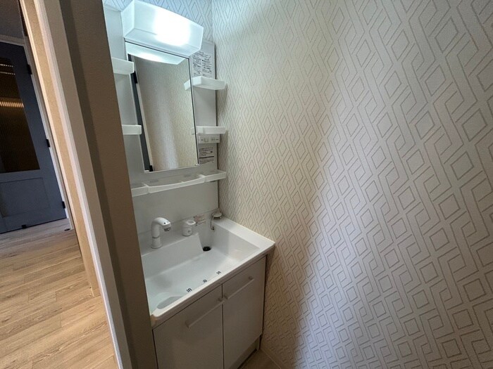 物件内観写真11　(洗面)
