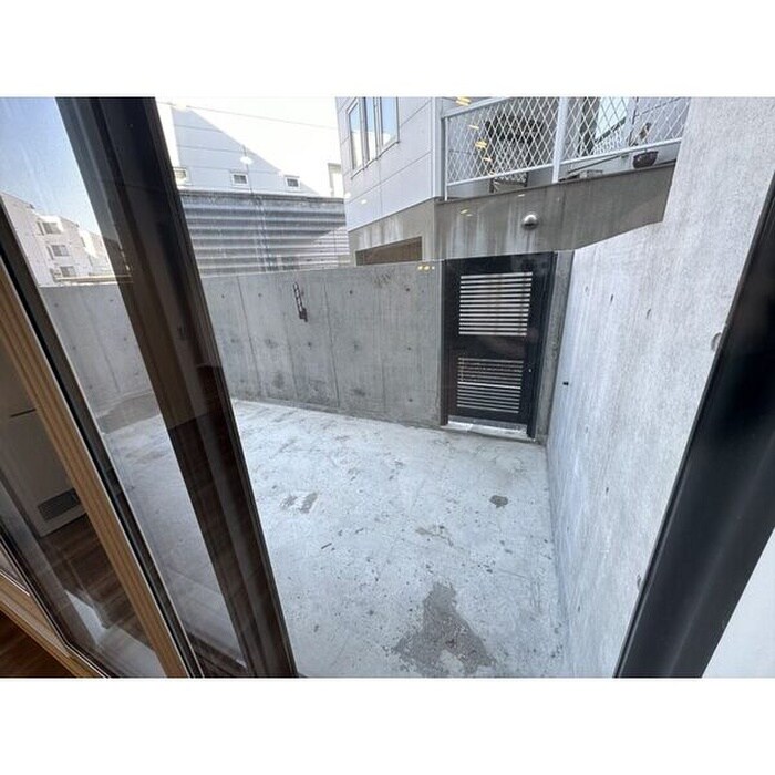 物件内観写真11　(ベランダ・バルコニー)