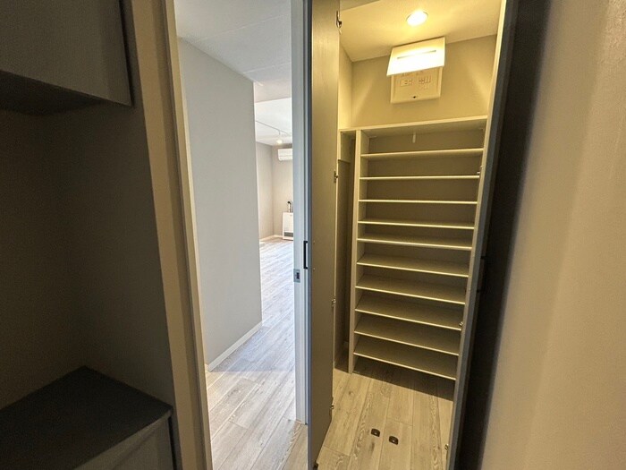 物件内観写真15　(収納)