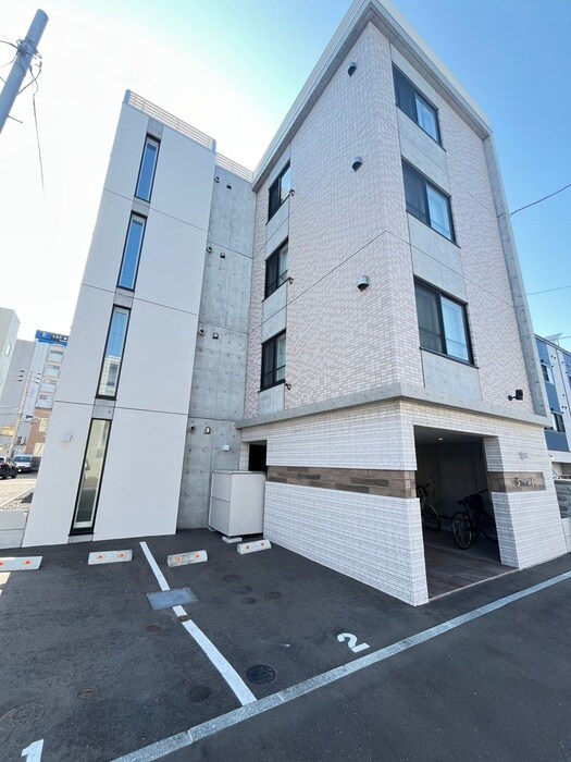 物件外観写真1　(外観写真)