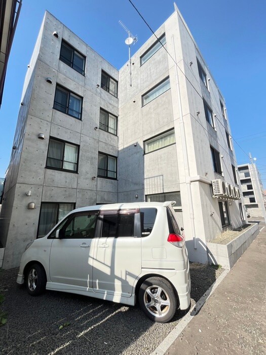 物件外観写真2　(外観写真)