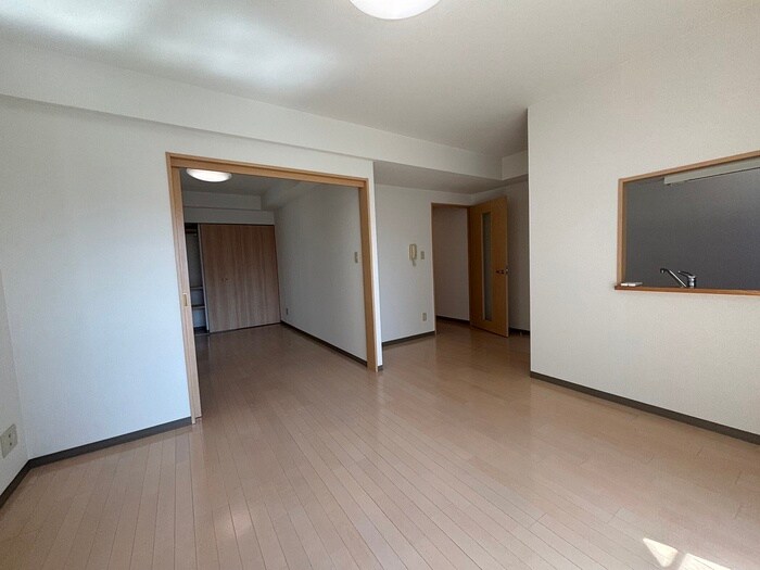 物件内観写真9　(居室)