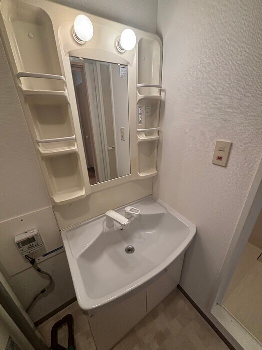 物件内観写真12　(洗面)