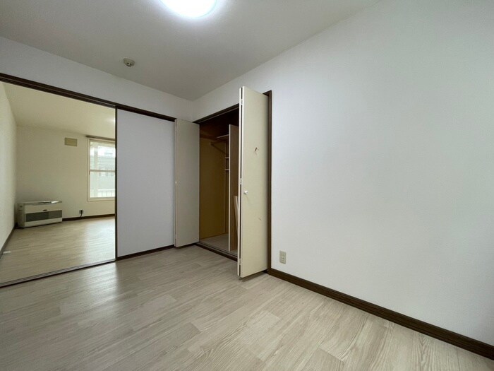 物件内観写真19　(居室)