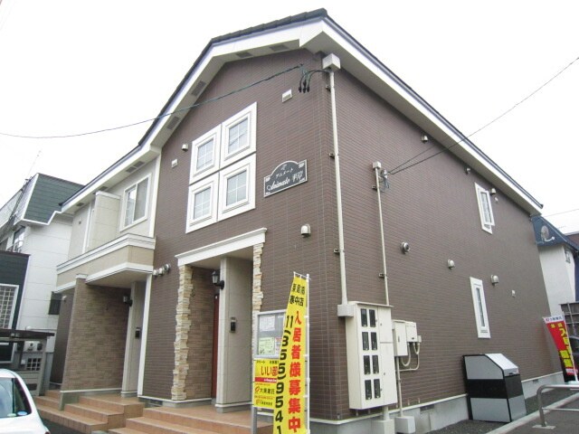 物件外観写真1　(外観写真)