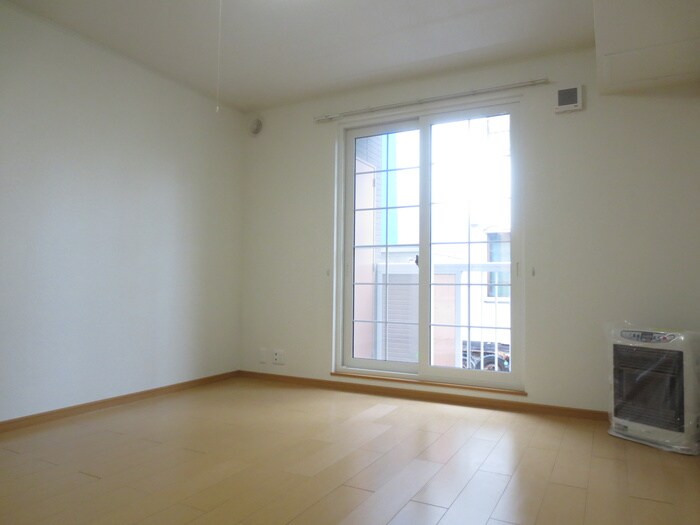 物件内観写真4　(居室)