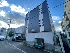 プレシャス２０番館外観写真