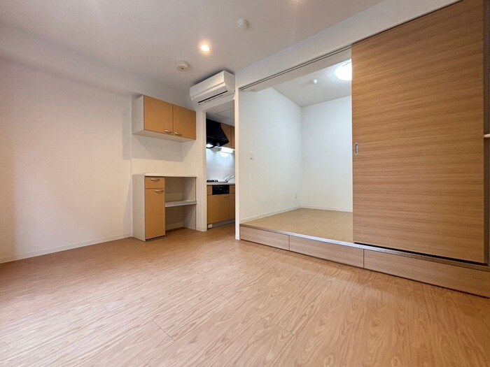 物件内観写真8　(居室)