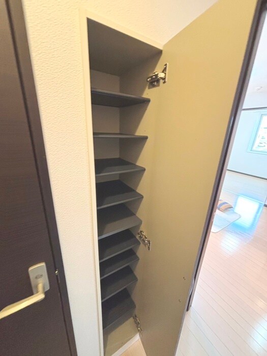 物件内観写真17　(靴箱)