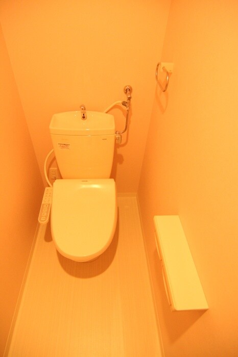 物件内観写真11　(トイレ)