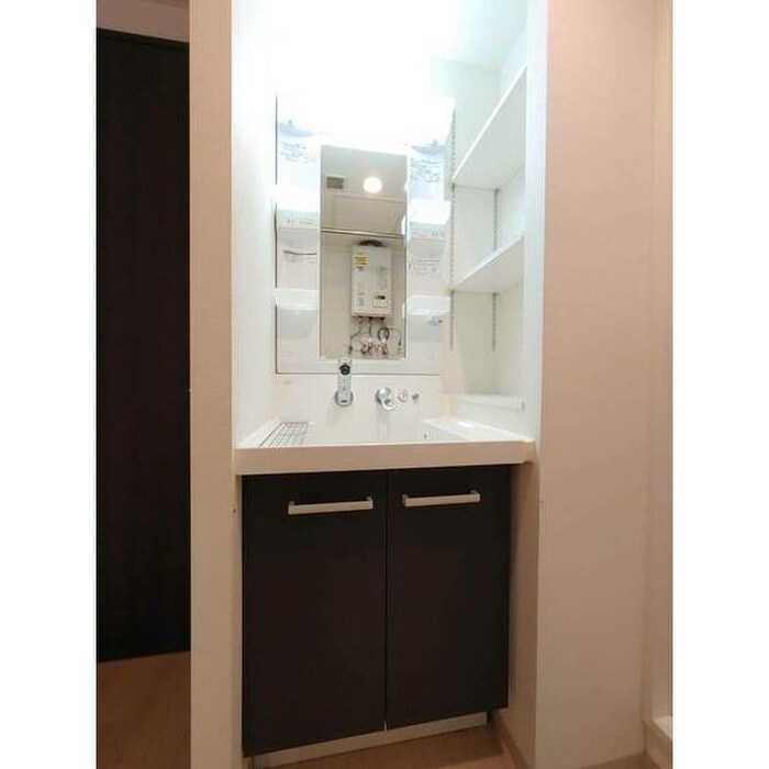 物件内観写真11　(洗面)