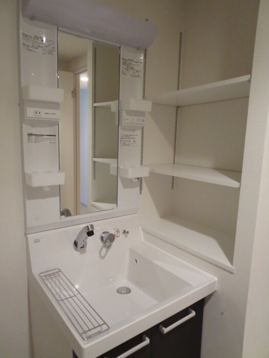 物件内観写真12　(洗面)