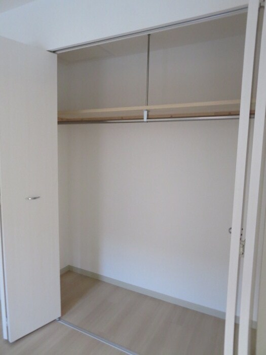 物件内観写真13　(収納)