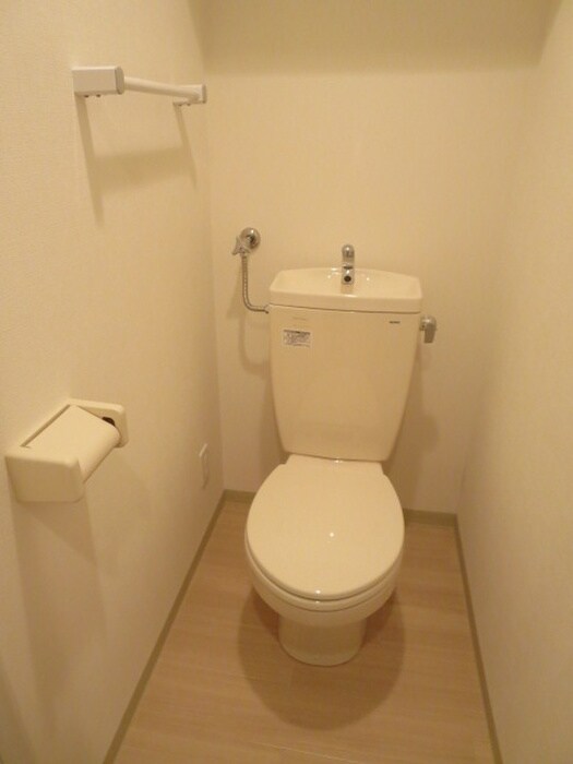 物件内観写真15　(トイレ)