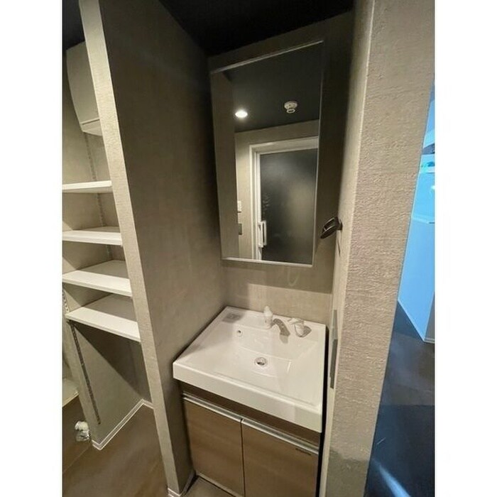 物件内観写真11　(洗面)