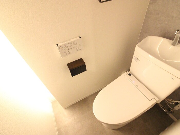 物件内観写真16　(トイレ)