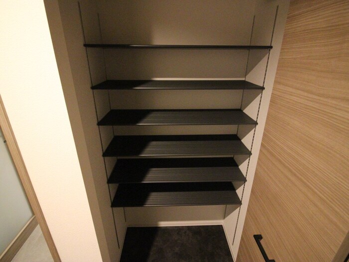 物件内観写真17　(靴箱)