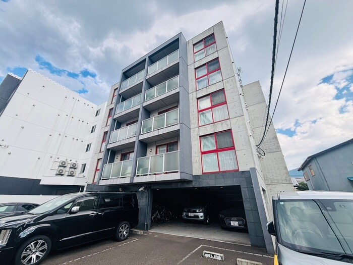 物件外観写真2　(外観写真)