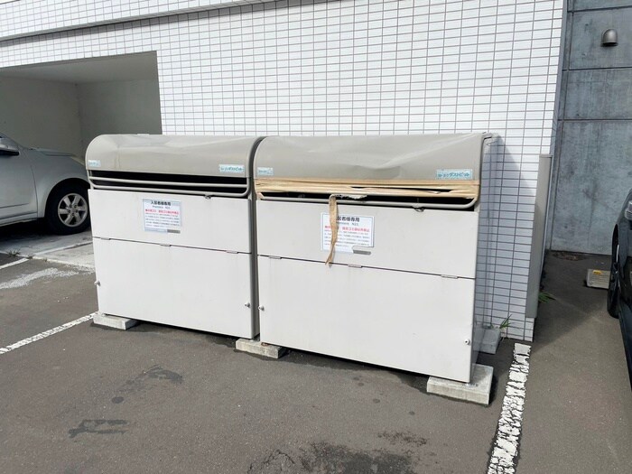 物件外観写真4　(建物設備)