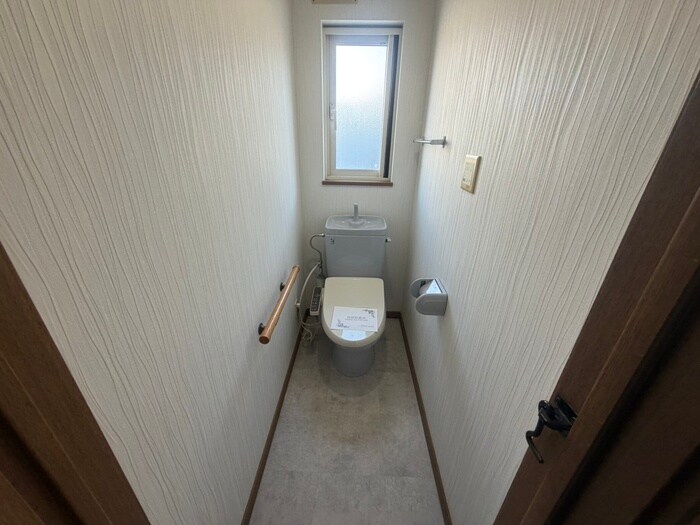物件内観写真6　(トイレ)
