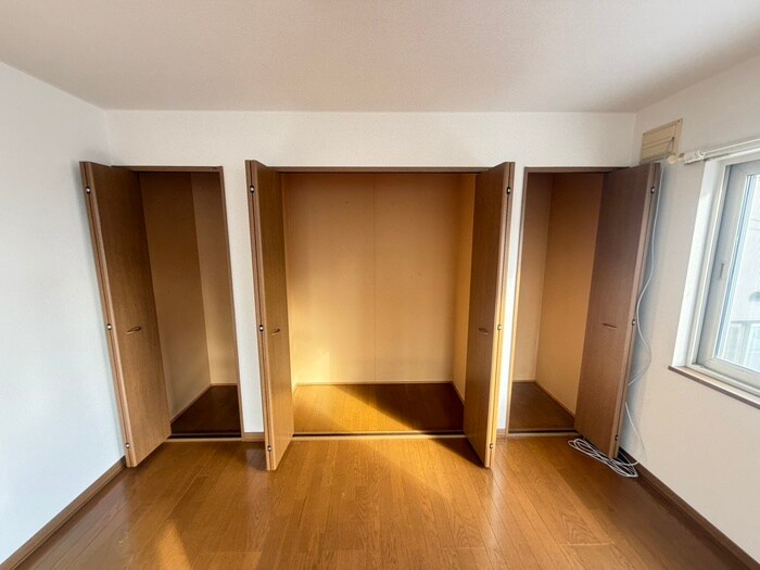 物件内観写真10　(収納)