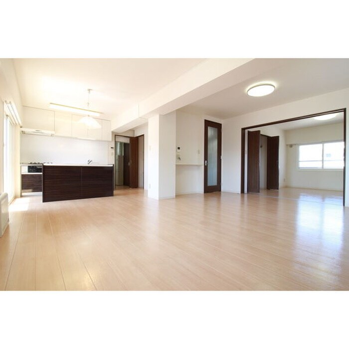 物件内観写真4　(居室)