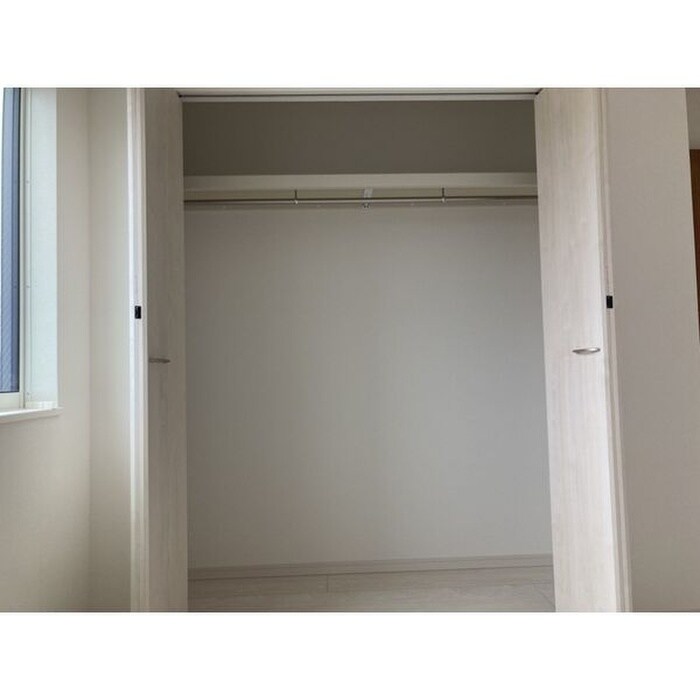 物件内観写真11　(収納)