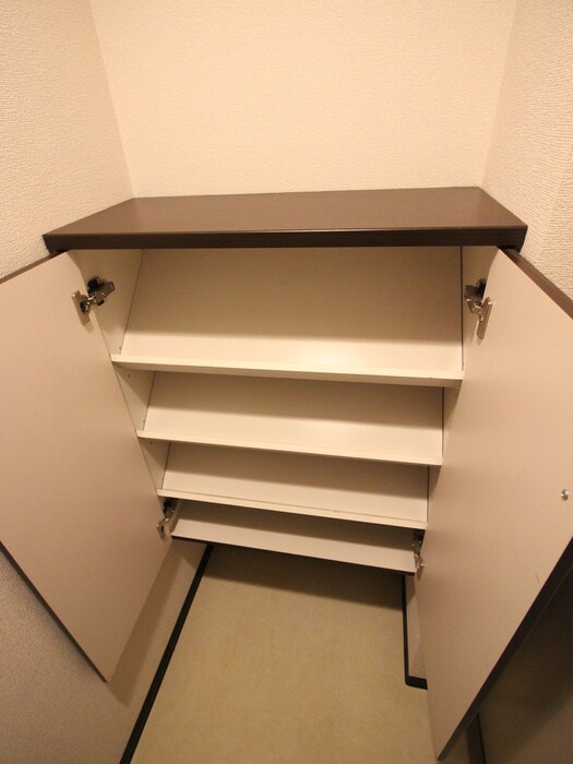 物件内観写真17　(靴箱)