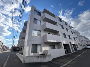 リベルティ平岸外観写真