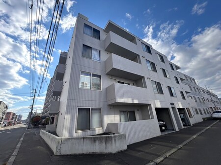 リベルティ平岸外観写真