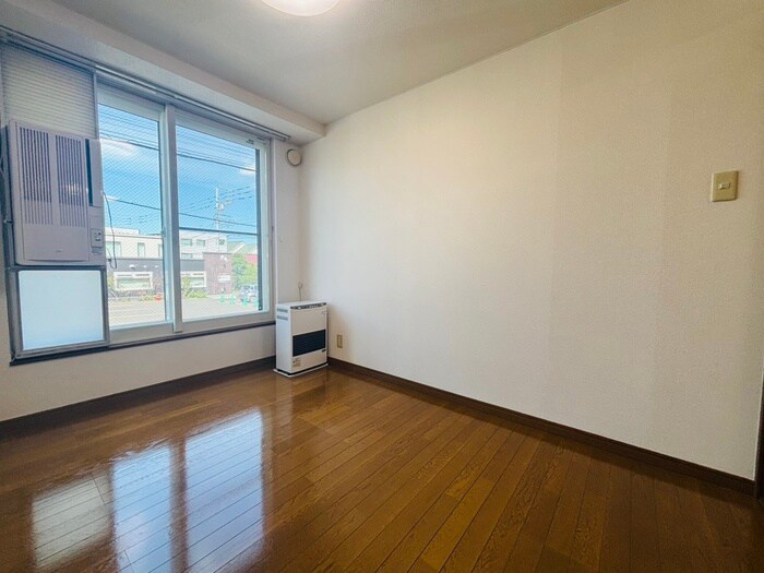 物件内観写真11　(居室)