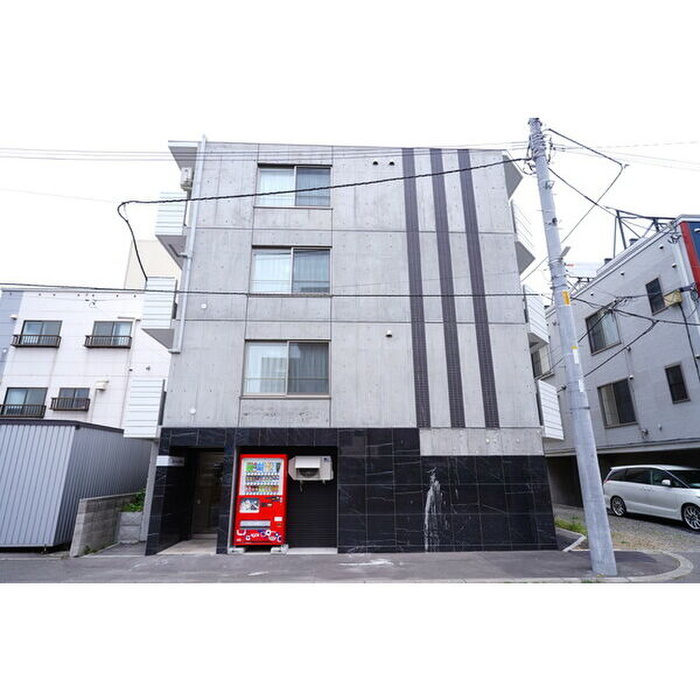 Libertia苗穂駅前
