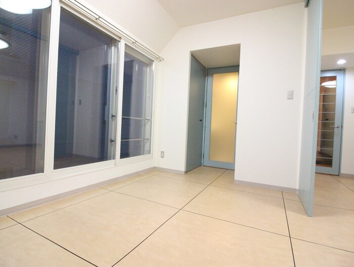 物件内観写真9　(居室)