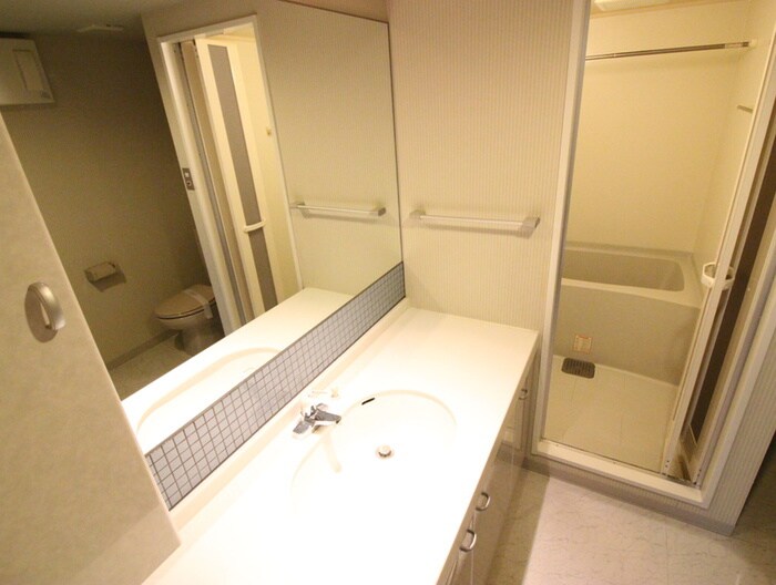 物件内観写真12　(洗面)