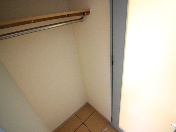 物件内観写真18　(収納)