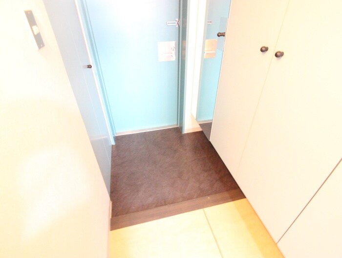 物件内観写真22　(玄関)