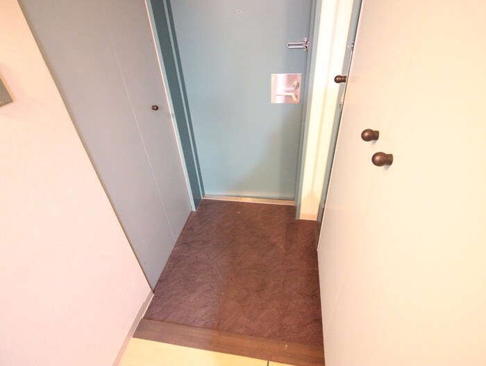 物件内観写真22　(玄関)