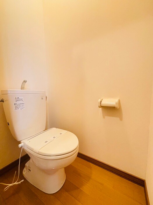 物件内観写真14　(トイレ)