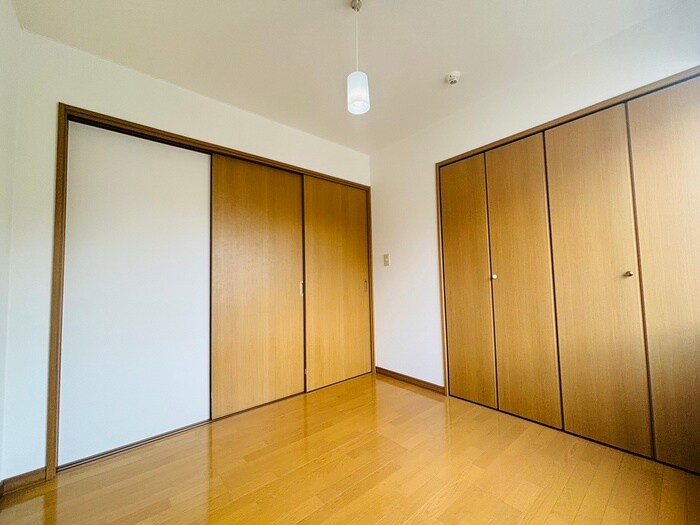 物件内観写真18　(居室)
