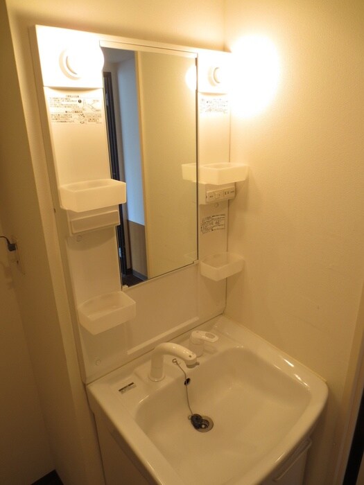 物件内観写真7　(洗面)