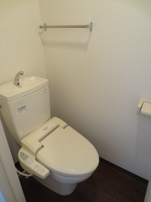 物件内観写真8　(トイレ)