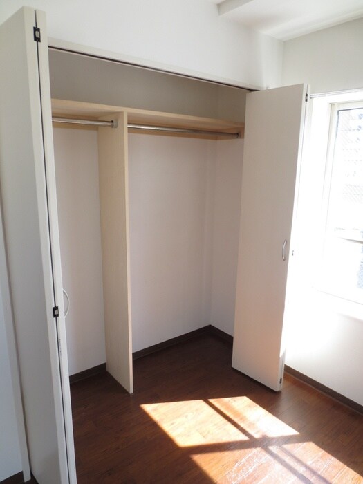 物件内観写真11　(収納)