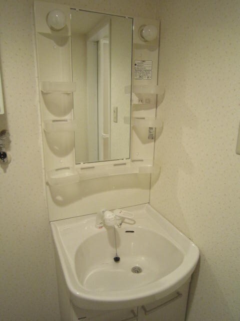 物件内観写真9　(洗面)